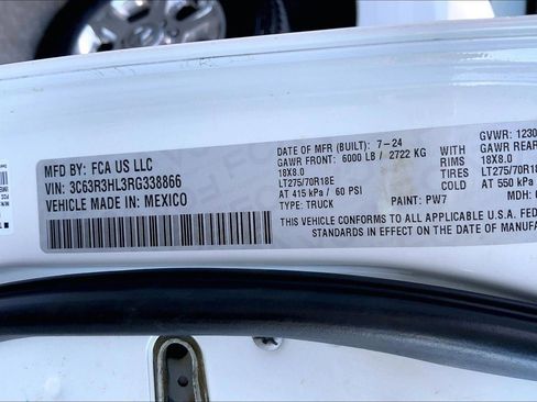 Used 2024 RAM 3500 Big Horn image 31