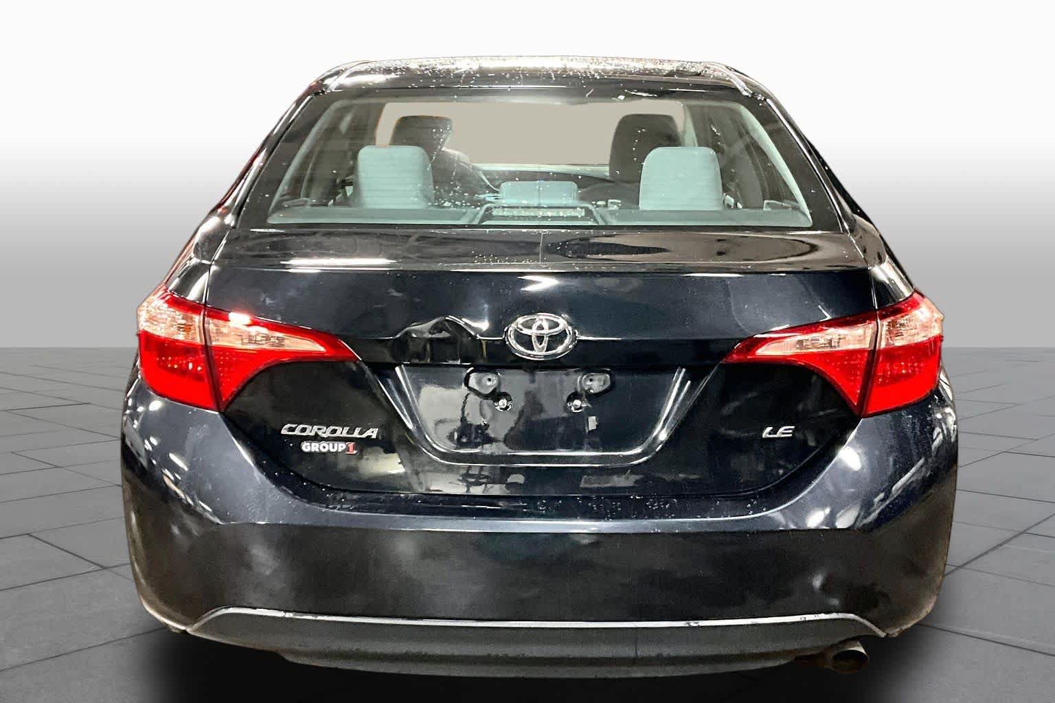Used 2019 Toyota Corolla LE w/ Carpet Mat Package (TMS) FWD image 5