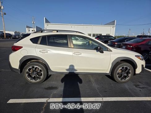 Used 2023 Subaru Crosstrek 2.0i AWD/4WD image 3