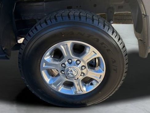 Used 2024 RAM 2500 Big Horn image 31