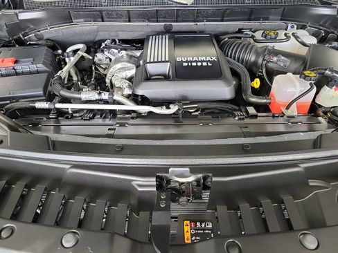 Certified 2024 Chevrolet Tahoe LT w/ Luxury Package image 25