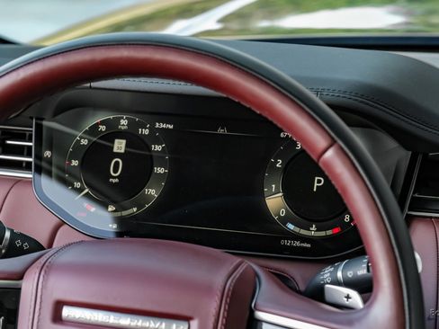 Used 2024 Land Rover Range Rover SE image 77