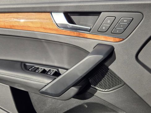 Certified 2023 Audi Q5 2.0T Premium Plus w/ Premium Plus Package image 27