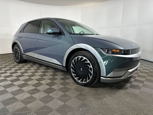 Used 2023 Hyundai Ioniq 5 Limited w/ Cargo Package image 2