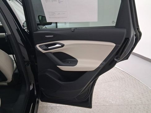 Used 2025 Audi Q6 e-tron Premium Plus image 29