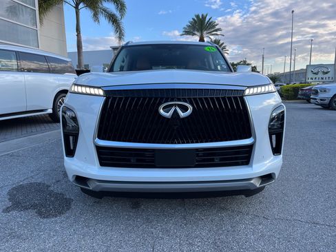 Certified 2026 INFINITI QX80 Luxe w/ Cargo Package AWD/4WD image 13