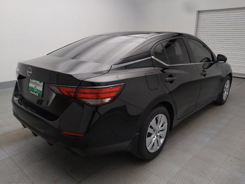 Used 2025 Nissan Sentra S image 9