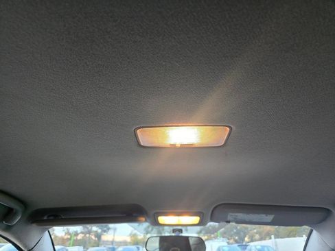 Used 2012 Toyota Yaris Sedan image 33