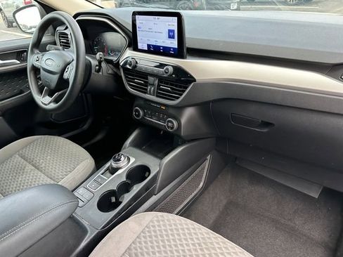 Used 2020 Ford Escape SE image 10