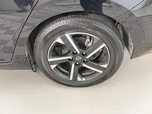 Used 2025 Nissan Sentra SV FWD image 29