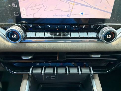 New 2026 GMC Canyon Denali AWD/4WD image 14