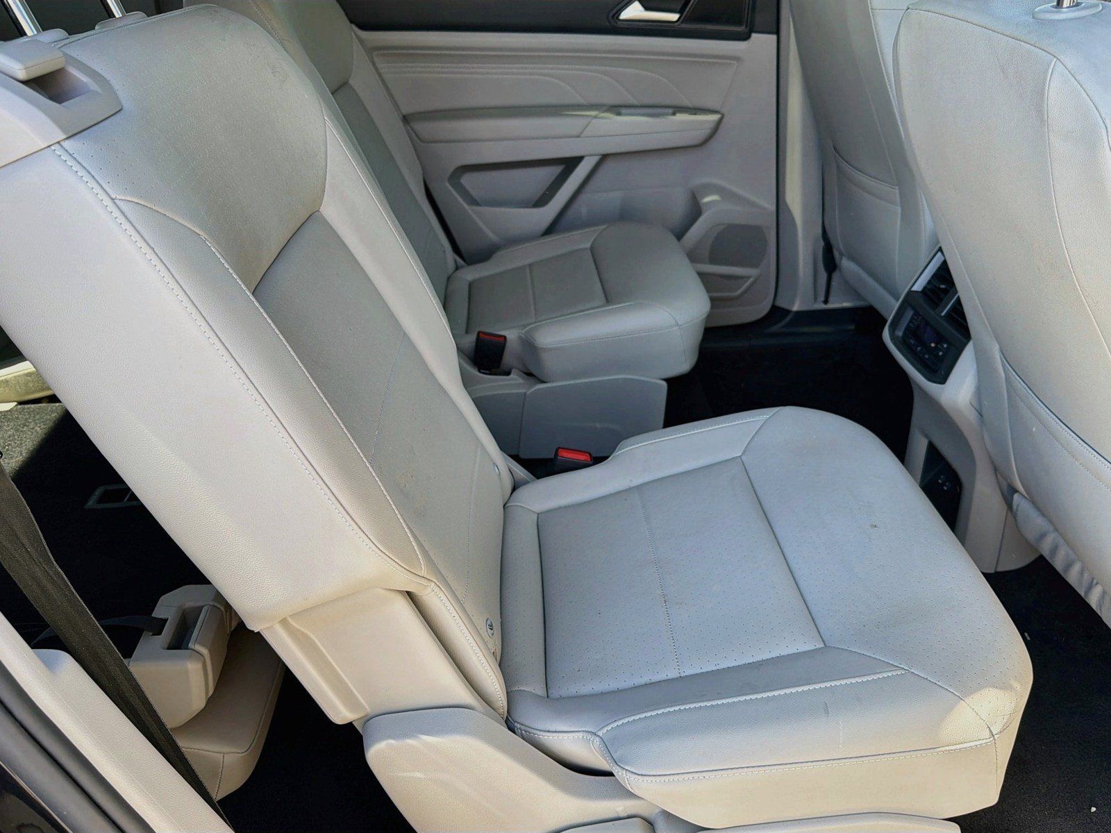 Used 2023 Volkswagen Atlas SE w/ Panoramic Sunroof Package AWD/4WD image 28