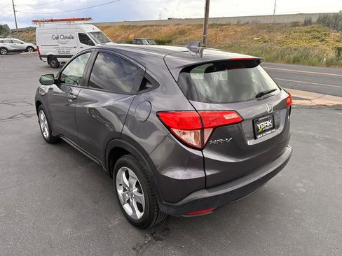 Used 2016 Honda HR-V LX image 4
