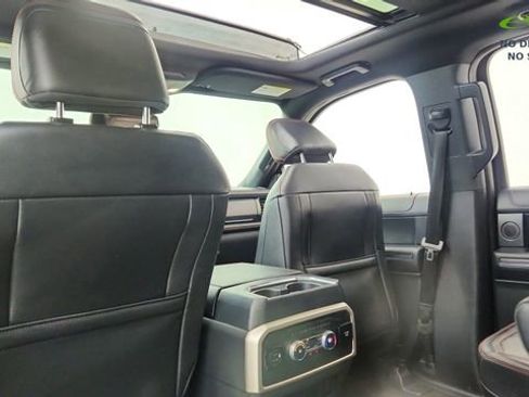 Used 2023 Ford Expedition Limited RWD image 31