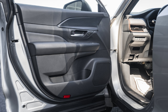 Used 2024 Toyota Grand Highlander AWD Hybrid image 27
