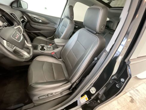 Used 2022 GMC Terrain SLT w/ LPO, Floor Liner Package AWD/4WD image 11