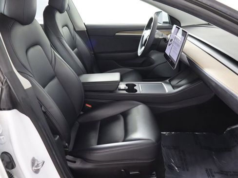 Used 2021 Tesla Model 3 Standard Range Plus RWD image 16