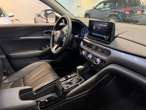 Certified 2025 Acura Integra FWD image 32