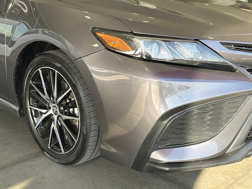 Certified 2024 Toyota Camry SE FWD image 9
