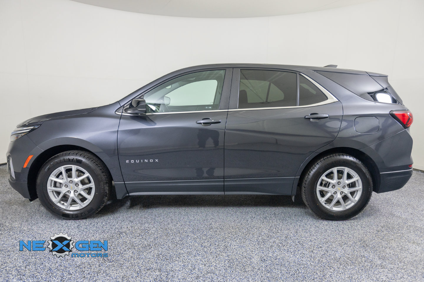 Used 2022 Chevrolet Equinox LT FWD image 5