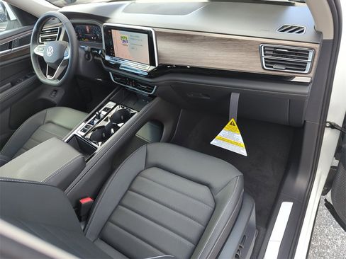 New 2026 Volkswagen Atlas SEL image 19