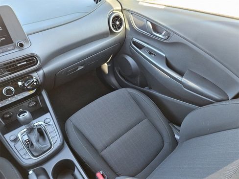 Used 2023 Hyundai Kona SEL image 12
