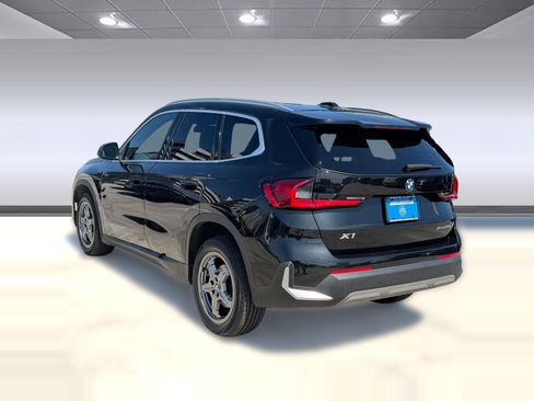Used 2023 BMW X1 xDrive28i w/ Convenience Package AWD/4WD image 3
