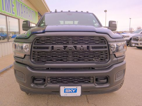 Used 2024 RAM 3500 Tradesman image 13