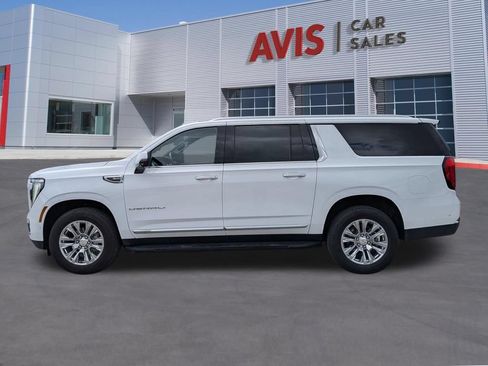 Used 2025 GMC Yukon XL Denali AWD/4WD image 10