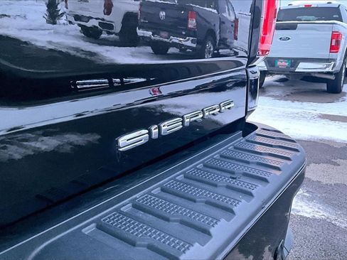 Used 2021 GMC Sierra 3500 Denali w/ Denali Ultimate Package image 8