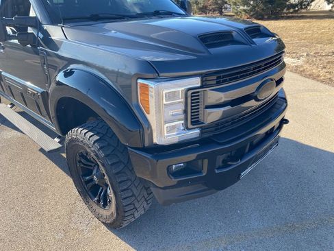 Used 2018 Ford F250 Lariat w/ Lariat Ultimate Package image 17