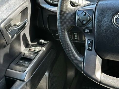 Used 2021 Toyota Tacoma TRD Off-Road AWD/4WD image 24