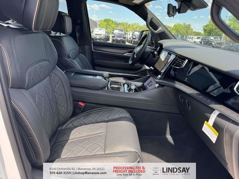New 2026 Jeep Grand Wagoneer Summit AWD/4WD image 13