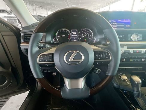 Used 2018 Lexus ES 350 w/ Navigation System Package image 16
