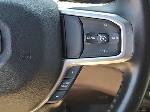 Used 2022 RAM 1500 Big Horn AWD/4WD image 23