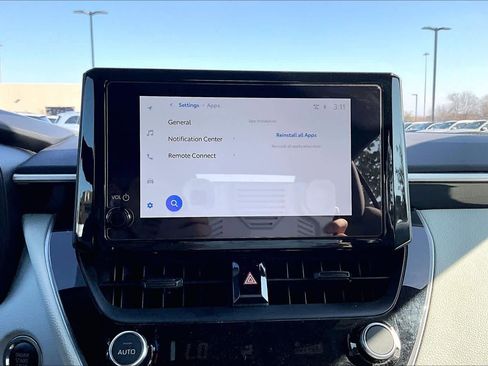 Used 2025 Toyota Corolla SE image 36