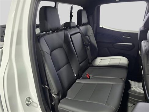 New 2025 GMC Canyon Elevation w/ Convenience Package image 15