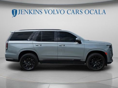 Used 2024 Cadillac Escalade Sport Platinum w/ LPO, ONYX Package AWD/4WD image 2