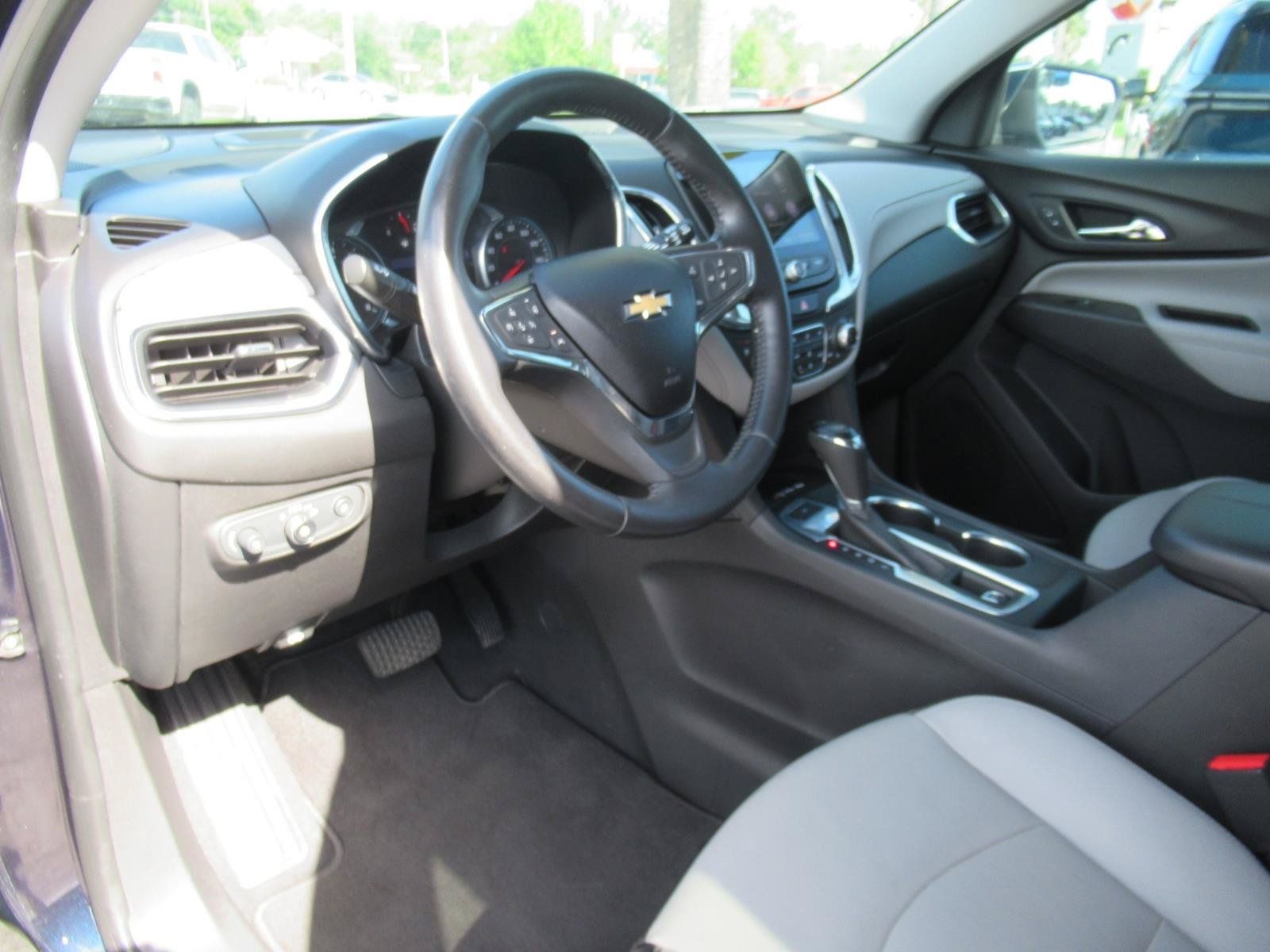 Used 2020 Chevrolet Equinox Premier FWD image 18