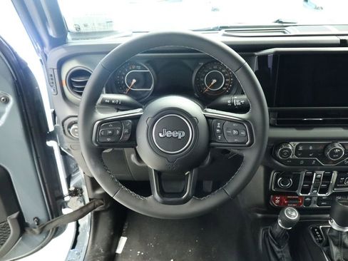 New 2026 Jeep Gladiator Mojave AWD/4WD image 32