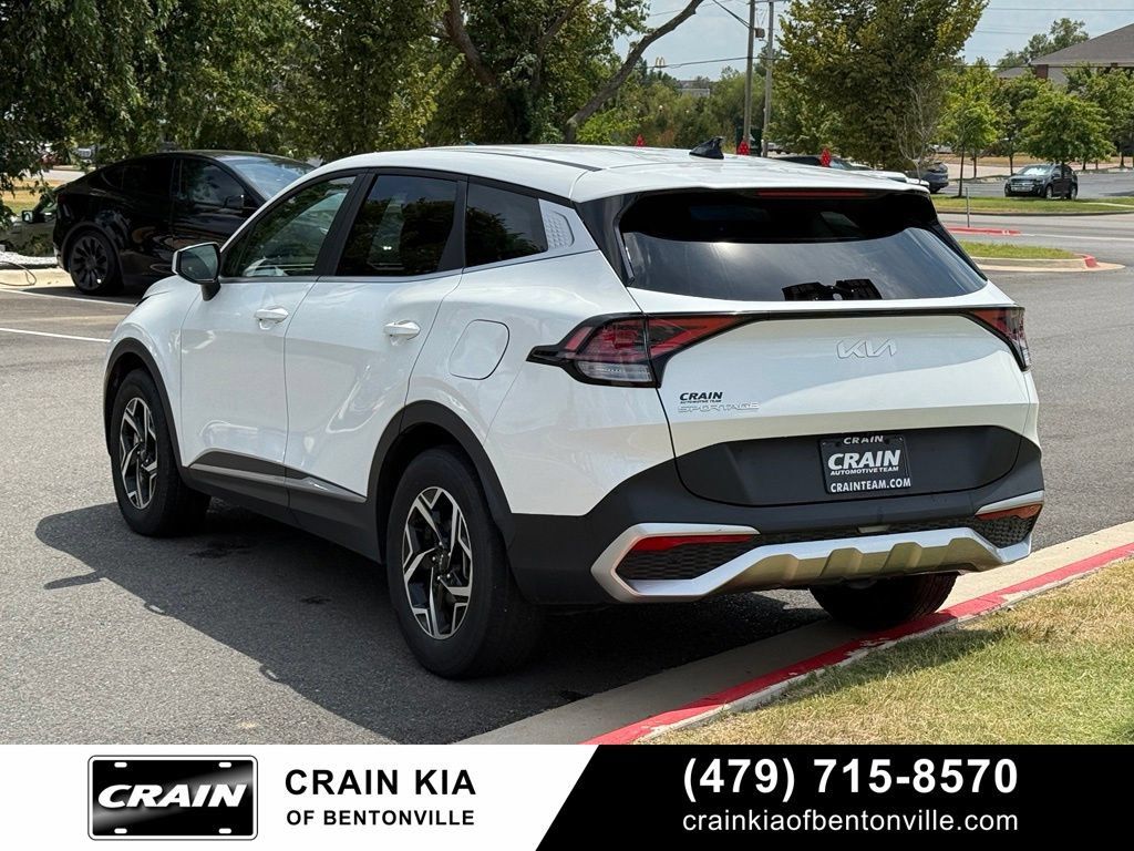 Certified 2024 Kia Sportage LX FWD image 5