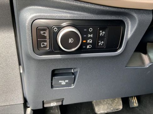 Used 2023 Ford Bronco Wildtrak AWD/4WD image 28