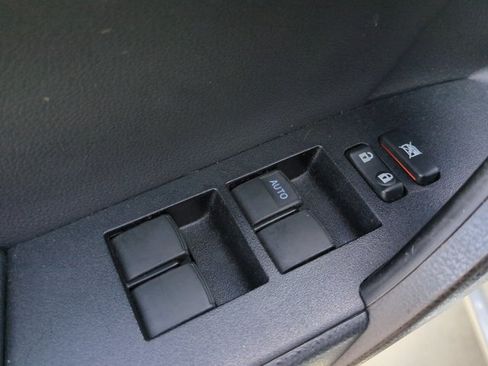 Used 2014 Toyota Corolla S FWD image 12