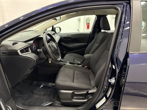 Used 2023 Toyota Corolla LE image 28