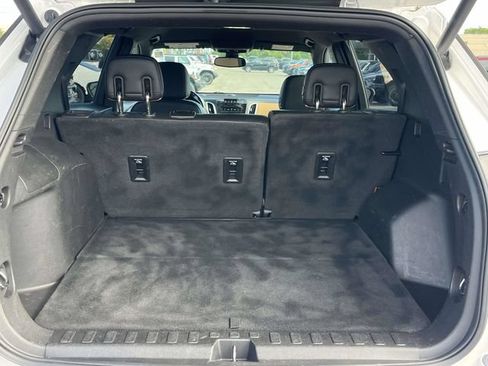 Used 2018 Chevrolet Equinox Premier FWD image 20
