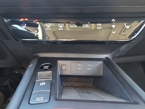 New 2026 Nissan Kicks SR w/ SR Premium Package AWD/4WD image 19