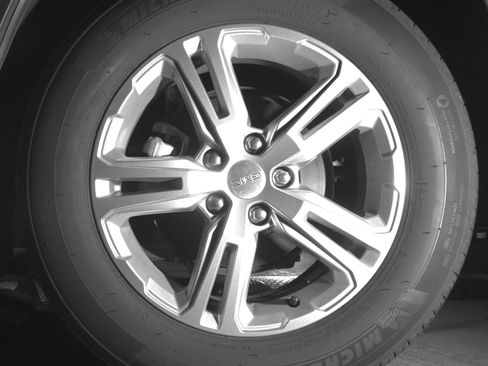 Used 2024 GMC Terrain SLE image 14