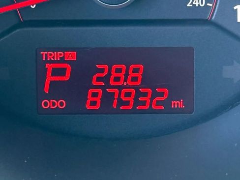 Used 2011 Kia Sorento LX w/ Convenience Pkg image 21