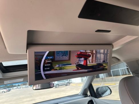 Used 2015 Toyota Sienna XLE Premium FWD image 26