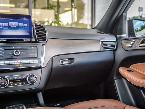 Used 2018 Mercedes-Benz GLS 550 4MATIC w/ Offroad Package image 36